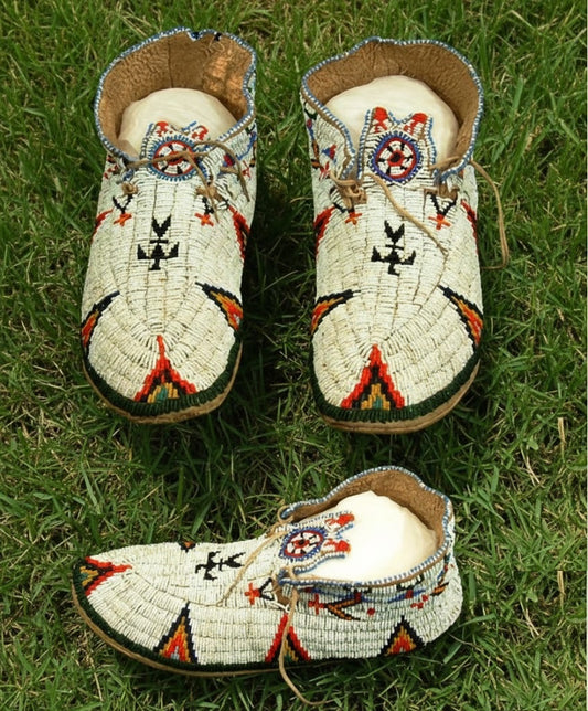 Native American Beaded Moccasins for Powwow PWMC676