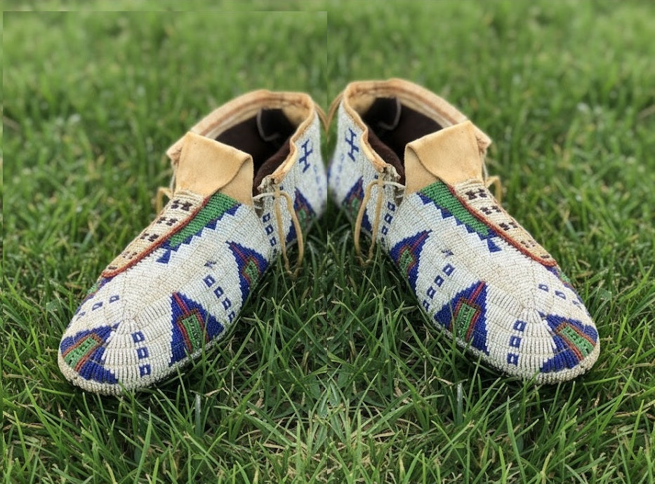 Native American Beaded Moccasins for Powwow PWMC725