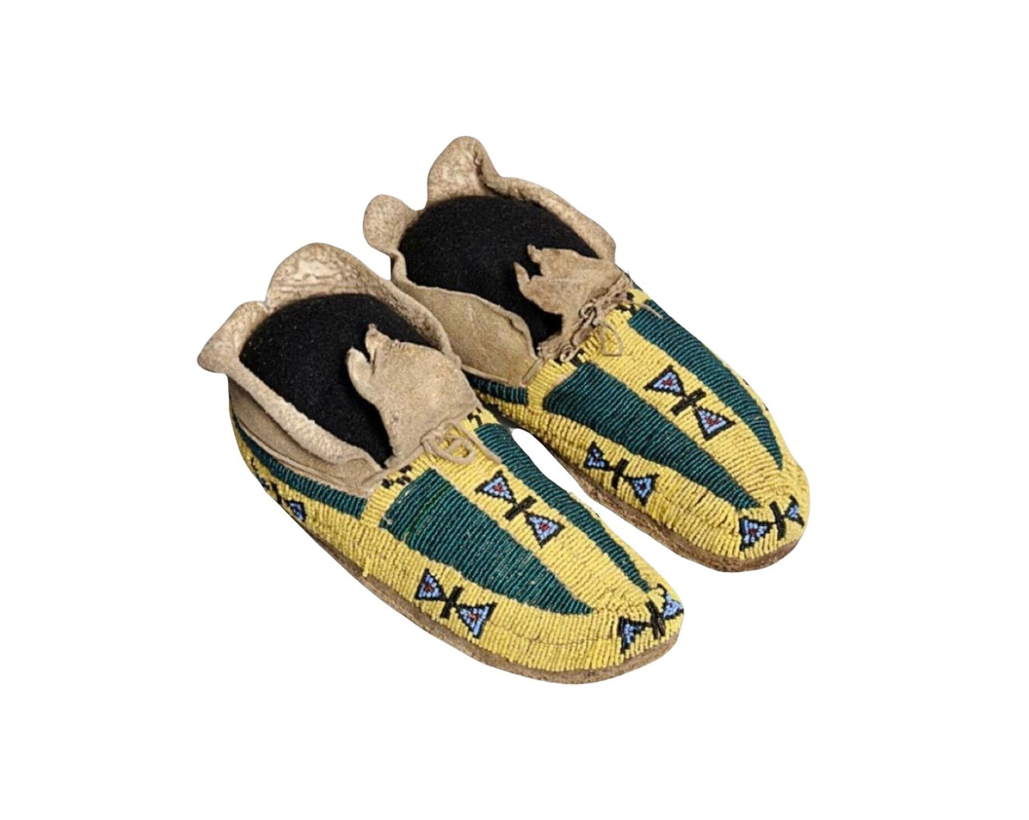 Native American Beaded Moccasins for Powwow PWMC839